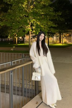 Chanel-Style Three-Piece Coat, Vest, and Skirt Set for Women - Elegant High-End Fashion Ensemble
