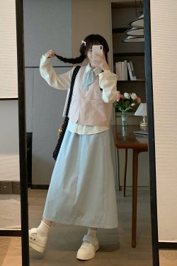 Chic Japanese-Style Layering Slim-Fit White Shirt - Versatile Loose Casual Top for Women, Perfect for Early Spring Fashion