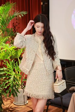Chic Minimalist Two-Piece Coat and Skirt Set for Women - Elegant Old Money Style Fashion Ensemble