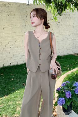 Chic Old Money Style Vest and Wide-Leg Pants Set for Women - Trendy High-End Summer 2025 Two-Piece Outfit