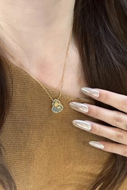 Chinese-Style Antique Enamel Celadon Gourd Pendant Necklace for Women - 2025 Light Luxury Versatile Accessory