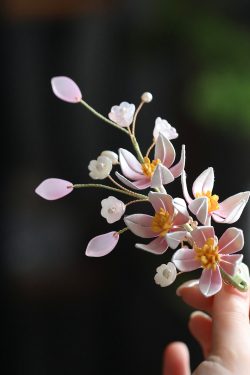 Chinese Style Floral Hairpin Headdress - Hanfu Accessory for Qipao, Daily Updo, Pink Flower-Wrapped Hair Clip