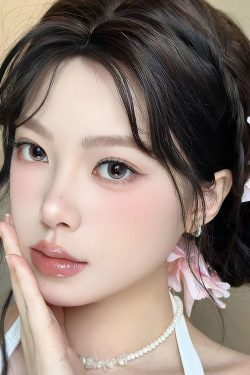 Chinese Style Hanfu Hairpin with Faux Flowers - Serene Lily Hair Accessory for Side Bangs - Ancient Fashion Statement