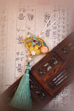 Chinese-Style Qipao Pendant with Handmade Knotted Buttons, Tassels, and Ancient Hanfu Chest Flower Ornament