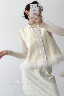 Chinese Style Sleeveless Down Vest Coat with Ostrich Feather Embroidery for Autumn and Winter, Elegant National Style Top