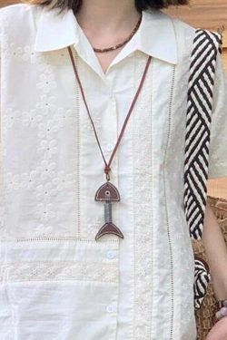 Chinese-Style Zen Leather Fishbone Pendant Necklace - Fashionable Retro Long Sweater Chain, Personalized Versatile Accessory