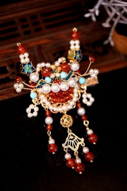 Classical Dragon Year Brooch - National Style Retro Decorative Pin for Autumn & Winter Coats, Festive Niche Accessory