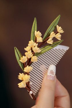 Classical Osmanthus Flower Hairpin for Bun - Elegant Cheongsam Hair Comb, Hanfu Hair Accessory, Chinese Style Hair Ornament for Women