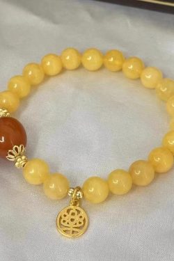 Classy Caramel Beeswax Bracelet for Women with National Style Fortune Pendant and Bodhi Wrist String