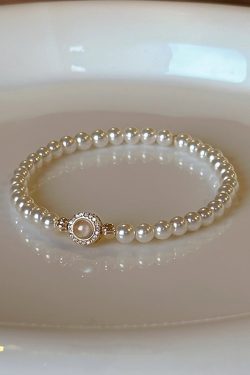 Classy French Design Jade and Austrian Pearl Brooch - High-End Natural Water Foam Jewelry