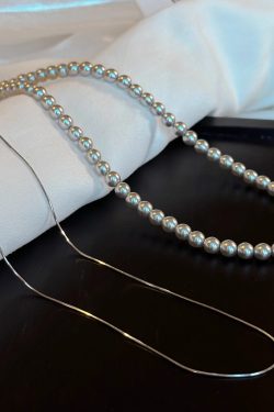 Classy Layered Snake Bone Chain Necklace with Pearl Ornament - High-End French Design in Gray