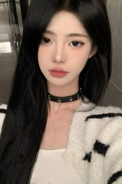 Dark Cross Flower Rack Choker Necklace for Women - Trendy Leather Design, Y2K Style Fashion Accessory