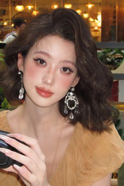 Diamond-Studded Water Drop Tassel Earrings - Elegant High-End Fashion Accessories for Socialite Style