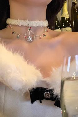 Double-Layer Snowflake Necklace for Women - Plush Choker Neck Chain, 2024 Clavicle Chain, Trendy Autumn and Winter Accessories