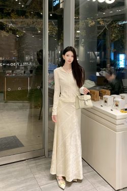 Elegant Apricot Velvet Embroidered Hooded Shirt for Women, High-End Fitted Top, Perfect for Y2K and Korean Style Fashion