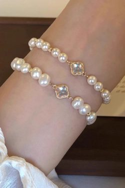 Elegant Baroque Pearl Bracelet for Women - High-End Four-Leaf Clover Design, Classy French Style Jewelry Accessory