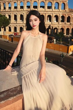 Elegant Beachside Long Dress for Vacation - Flowing Slimming Skirt, Perfect for High-End Atmosphere & Photo Shoots