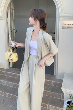 Elegant Beige Short-Sleeve Suit and Wide-Leg Pants Set - Summer Age-Reducing Outfit in High-End Old Money Style