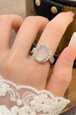 Elegant Chinese-Style Natural Ice Imitation White Jade Open Finger Ring for Women - Unique High-End Light Luxury Fashion Accessory