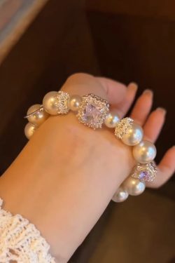 Elegant French Pearl Bracelet for Women with Purple Rock Candy Heart Bow Charm - Classy Fashion Accessory