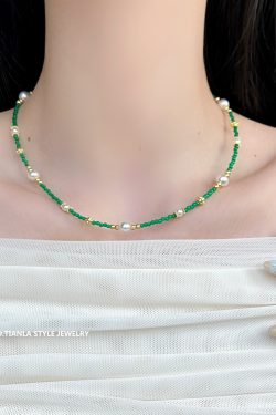 Elegant Green Cat's Eye Stone Pearl Necklace for Women - Versatile Light Luxury Clavicle Chain with Exquisite Millet Beads