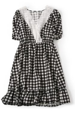 Elegant Hollow Embroidery Lace V-Neck Ruffle Casual Dress for Women - Summer 90s Inspired European Style with Elastic Waist