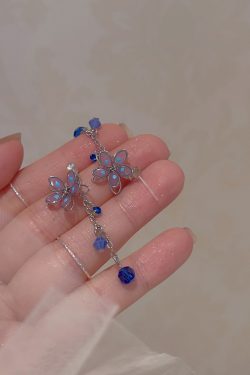 Elegant Japanese Cherry Blossom Crystal Drop Earrings for Women, High-Quality Transparent U-Shaped Ear Clips, Sweet Floral Design