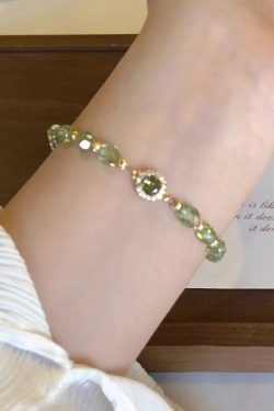 Elegant Olive Green Bracelet with Sophisticated Design - Classy French-Inspired Spring-Summer Accessory