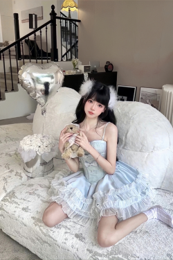 Elegant Princess Three-Piece Dress Set - Sea Salt Glacier Blue Heavy Coat & Tea Series with Fragrance Details