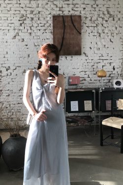Elegant V-Neck Knotted Textured A-Line Vest Dress for Summer Vacation, Simple Long Dress for Effortless Style
