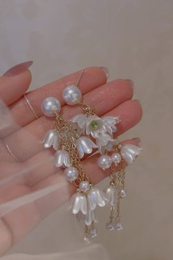 Elegant White Lily of the Valley Bead Tassel Drop Earrings for Women - Long Seaside Vacation Style Ear Accessories