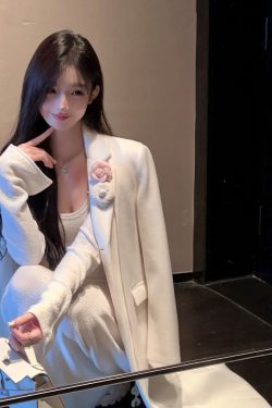Elegant White Woolen Mid-Length Coat for Women, Loose Fit Floral Design, Stylish Winter Outerwear