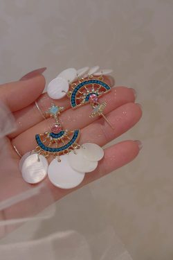 Ethnic Shell Round Fan-Shaped Earrings with Blue Zircon - Stylish Vacation Ear Accessories for Travel