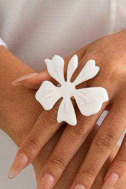 Exaggerated Five-Petal Flower Starfish Open Ring in Metal Style - European and American Dripping Oil Design