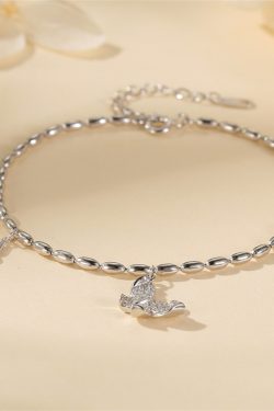 Exquisite High-End Pure Silver Butterfly Bracelet Women's Lapel Pin - Classy Jewelry for Elegant Occasions