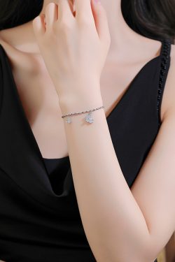 Exquisite High-End Pure Silver Butterfly Bracelet Women's Lapel Pin - Classy Jewelry for Elegant Occasions