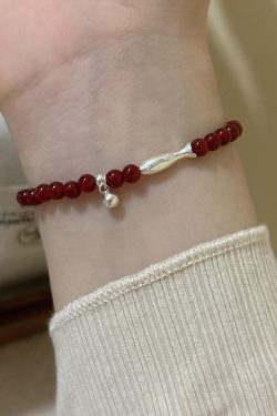 Exquisite Imitation Red Agate Koi Fish Bracelet for Women - Lightweight Luxury Jewelry, 2024 Trendy Niche Style