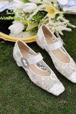 Exquisite Lace Flat Mary Jane Wedding Shoes for Brides - Comfortable High-End Design for Wide and Chubby Feet, Perfect for Daily Wear