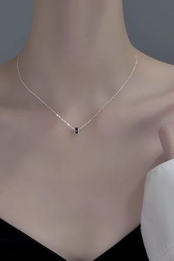 Exquisite Minimalist Collarbone Chain Necklace - Versatile Fashion Accessory for Effortless Elegance