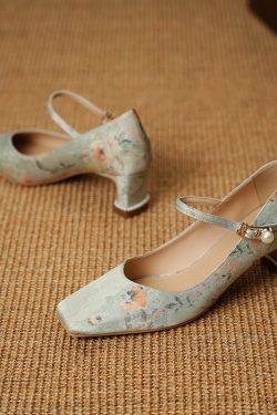 Exquisite Vintage Jacquard Qipao Mary Jane Shoes with Chunky Heels - Comfortable High Heels for Wide Feet - Daily Wear Footwear