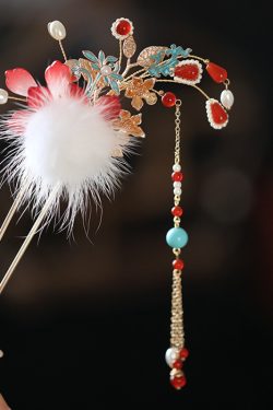 Fluffy U-Shaped Hairpin with Step-Shake Tassels, Ancient Style Hair Accessories for Hanfu, Perfect for Autumn and Winter Hairstyles