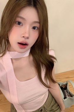 French Pink Square Neck Ribbon Knit Top - Versatile Short Sleeve T-Shirt for Youthful Summer Style