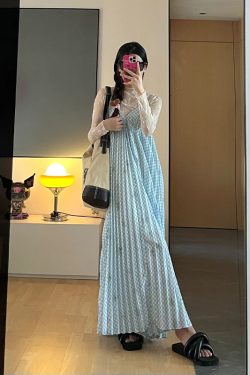 French Vintage Plaid Spaghetti Strap Pleated V-Neck Backless Long Dress for Sanya Seaside Vacation - Sweet Girl Style