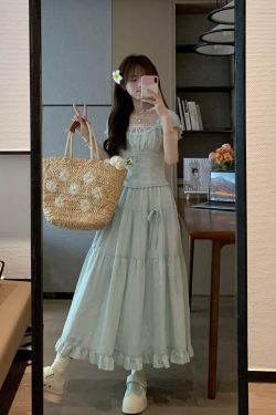 Fresh White and Green Waist-Cinching Two-Piece Set - Slimming Top Shirt with Waist-Defining Skirt for Spring Style