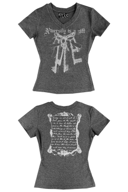God's Plan 25ss V-Neck Printed Slim Fit Waist-Defining Short Sleeve T-Shirt for Women - Trendy Casual Style