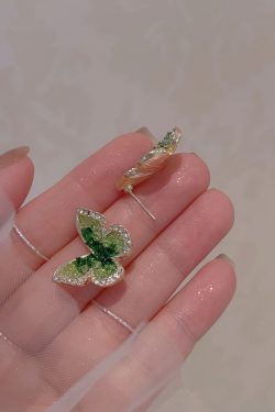 Gradient Green Crystal Butterfly Earrings for Women - Trendy 2025 Sweet Temperament Mosquito Coil Ear Clips