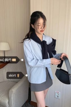 Gray Korean Style Half Skirt - Impeccable Fit and Texture, Perfect for 90s and Y2K Fashion Enthusiasts