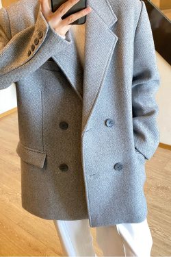 Gray Oversized Double-Breasted Woolen Suit Jacket with Vintage Thick Design for Winter Fashion