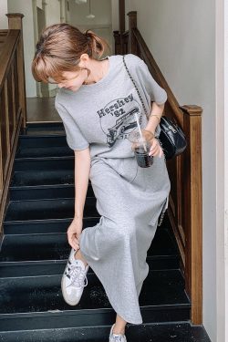Gray Printed T-Shirt and Skirt Set for Women - 2025 Summer American Sports Style, Petite Sizes, Casual Two-Piece Outfit