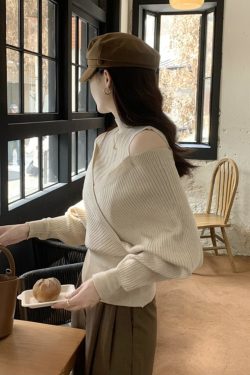 Half High-Neck Off-Shoulder Cross Long Sleeve Knitted Top - Stylish Irregular Slim-Fit for Autumn & Winter Fashion